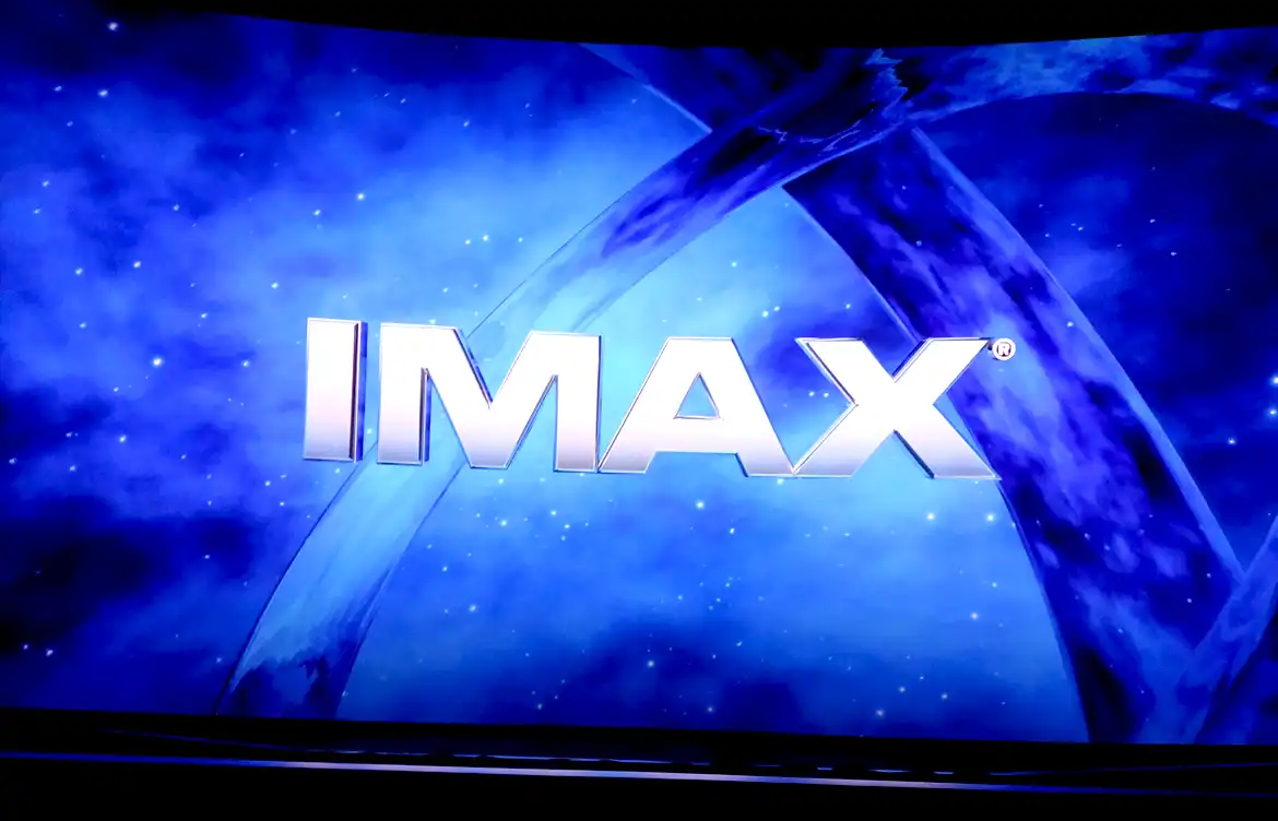 Perbedaan IMAX dengan Bioskop Biasa